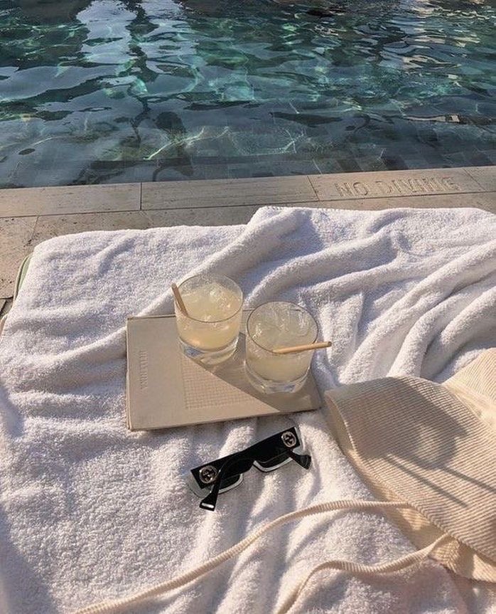 𝕄𝔸𝔼𝕍𝔼 🪐 on Twitter "HOT GIRL SUMMER THIS OR THAT Morning or night exercise? Eggs and toast or