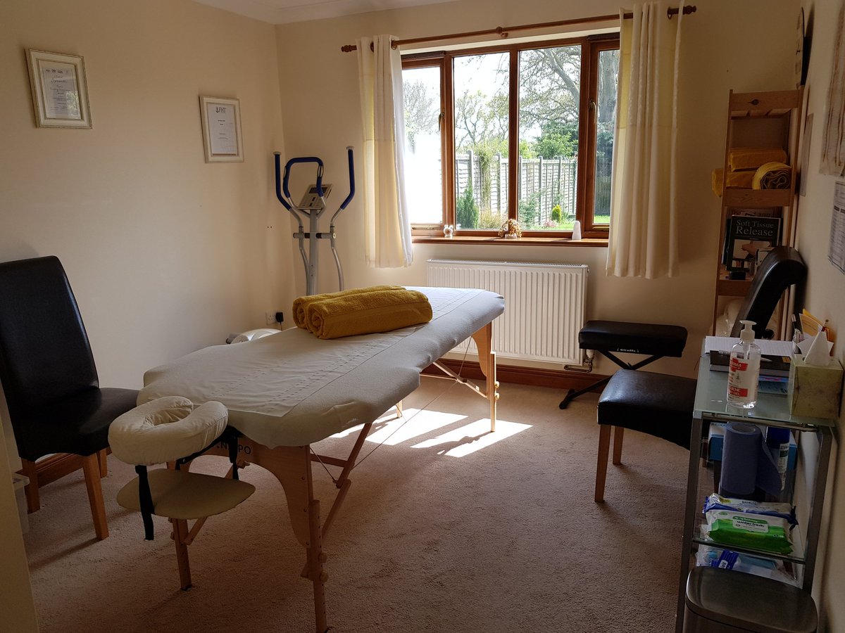 RelaxAndReboot's tweet photo. It is widely regarded that massage therapy can have a positive effect on both body and mind. With the current emphasis on peoples mental wellbeing, I thought I would like to help. Book with me during May and receive 50% off your initial consultation.  Julie https://t.co/0NuUbjPV8P