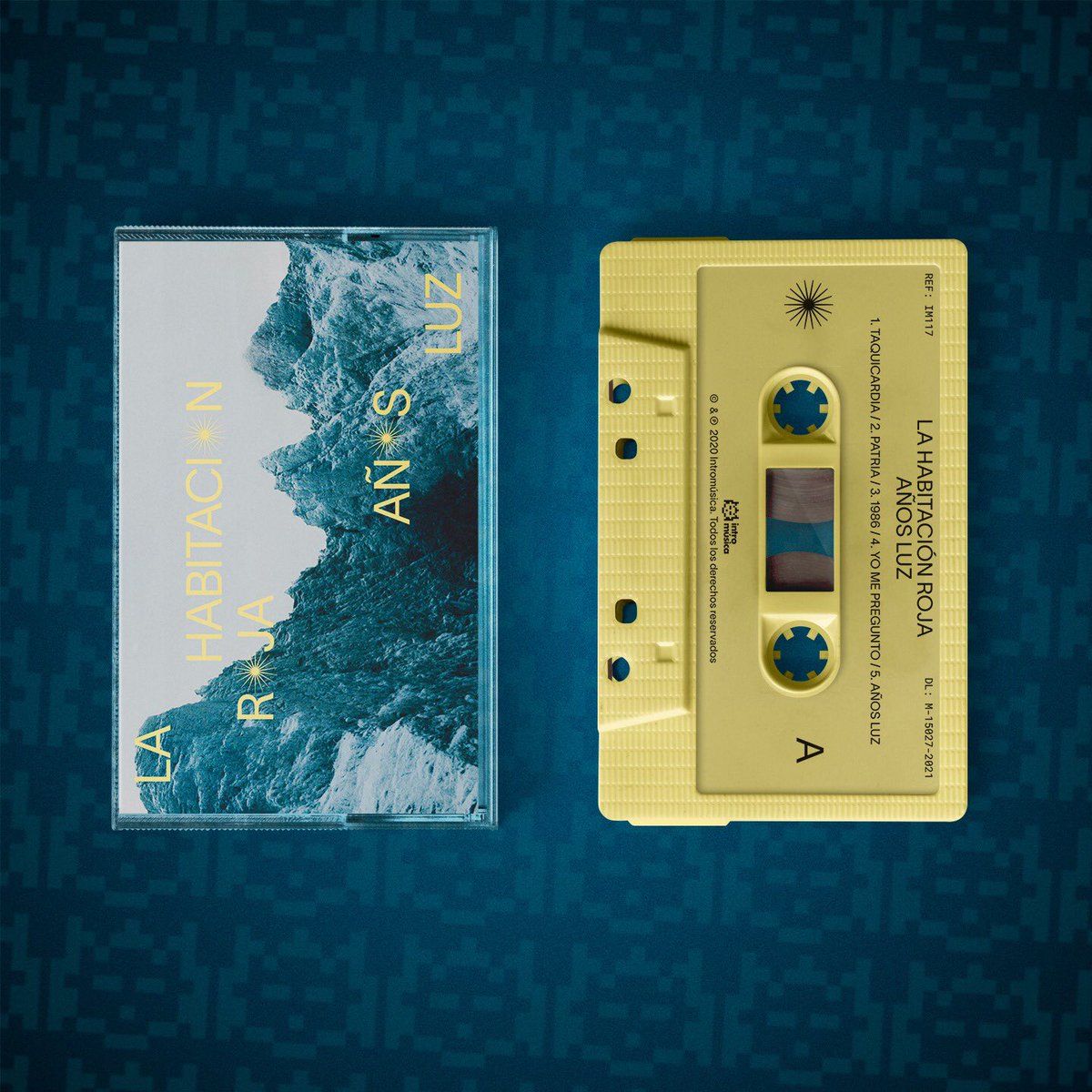 lahabitacionroj's tweet photo. ¡¡PRE-VENTA YA DISPONIBLE!!

'Años Luz' ha sido editado en vinilo 12", CD y cassette con un diseño súper exclusivo
Reserva ya tu copia firmada (unidades limitadas!!!) en nuestra tienda online, @fnac_esp y @elcorteingles https://t.co/WDRYb0UCEd https://t.co/dmrchYnrns