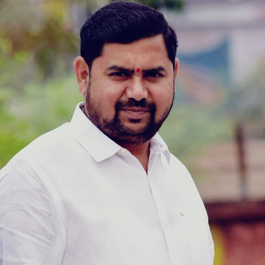 मामा शब्द का अर्थ पता है उसमें दो माँ आती है तब मामा बनता है और आज हमने हमारे छोटे मामा को खो दिया, मेरे मामा दिनेश पटेल भी-
 इस कालाबाजारी और भ्रष्टाचार की भेंट चढ़ गए,