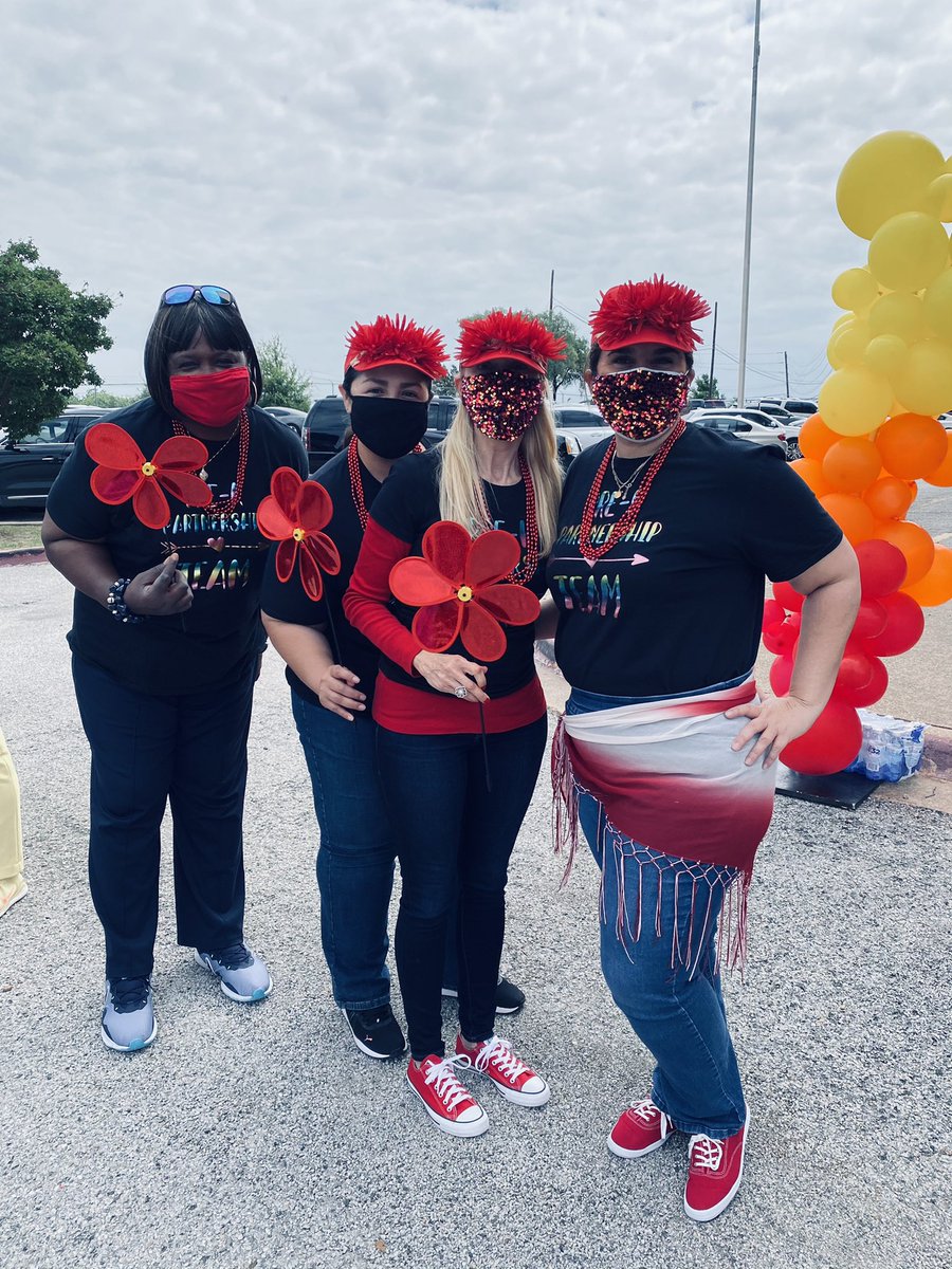 mapymol's tweet photo. PreK Partnerships is celebrating Teacher Appreciation Month! Honoring the 119 PreK teachers at Dallas ISD community partnership PreK providers! Thank you teachers for your excellence!! #prekpartnerships @DigitalDISD @DrElenaSHill https://t.co/UxWxvGeqs1