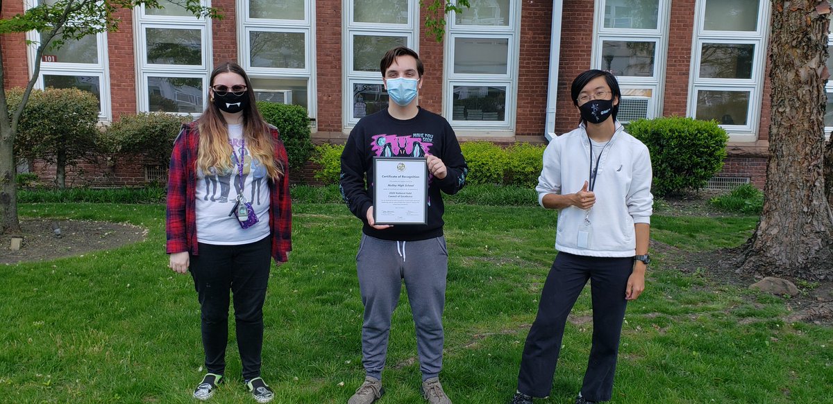 Kudos to the NHS Student Council for being recognized by NASSP as a 2020-21 National Gould Council of Excellence -they did an awesome job this year!
l to r Veronica Helms Sec., Taylor Carnell Prez., Peter Lim Treasurer! <a href="/NutleySchoolsNJ/">NutleyPSD</a> <a href="/nutleystuco/">NHS Student Council</a>