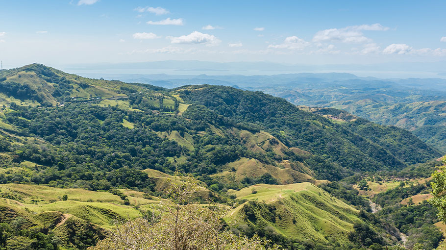 RivieraTradeUK's tweet photo. 🇨🇷In Costa Rica every road seems to lead to another waterfall, a coffee plantation, a volcano, a lush rainforest or a stunning tropical beach.
Our wonderful 13-day tour explores this fascinating country and starts from just £2,749pp 🇨🇷 https://t.co/TktihXR1EB