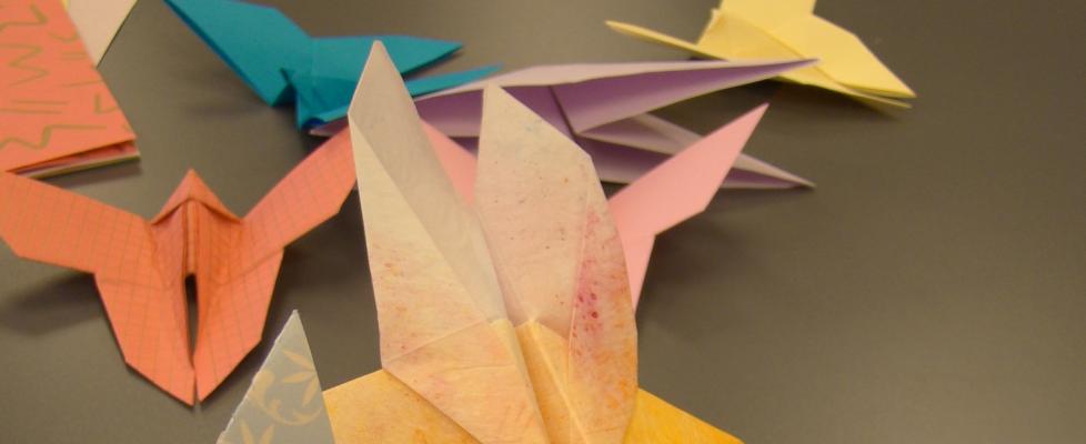 Ever wanted to learn #origami? Well now you can start!

Join the beginners workshop this coming Thurs 26th May as part of #Bealtaine2021

Book here: events.dlrcoco.ie/event/origami-…

#KeepWell <a href="/BealtaineFest/">Bealtaine Festival</a> <a href="/Age_Opp/">Age & Opportunity 🌈</a> <a href="/DLR_Libraries/">dlr Libraries</a> <a href="/dlrArts/">dlr Arts Office</a> <a href="/SSP_DLR/">SouthsidePartnership</a>