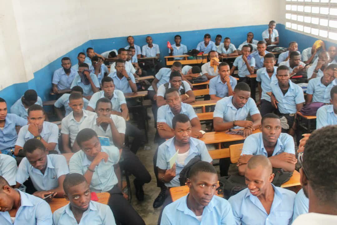 Atoula509's tweet photo. Causerie sur le Patrimoine Haïtien ce jeudi 13 mai 2021 au Lycée Firmin dans le cadre de la Campagne d’Education au Patrimoine https://t.co/gwLREhKsrS