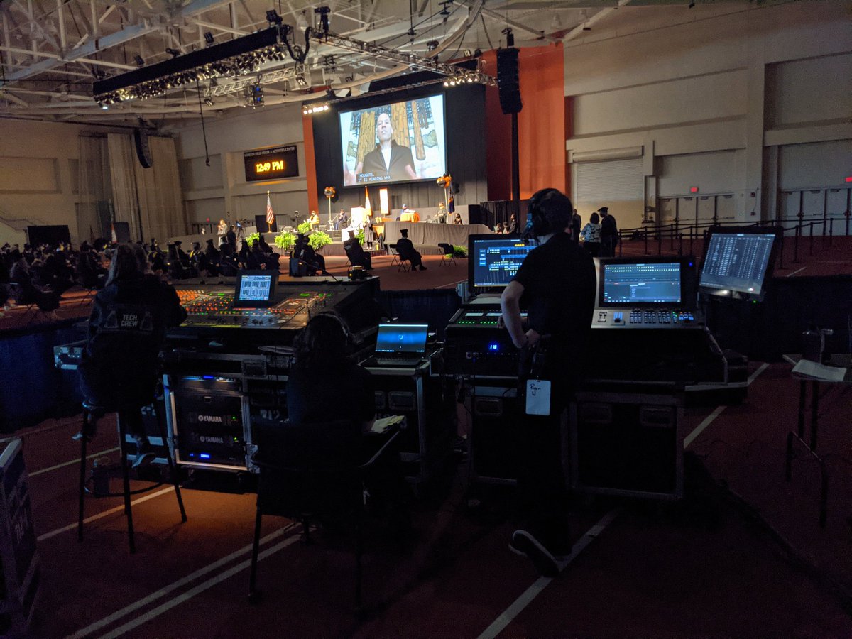 RITTechCrew's tweet image. #RITGrad behind the scenes for Tech Crew at @RITArenas Gordon Field House #TC4L