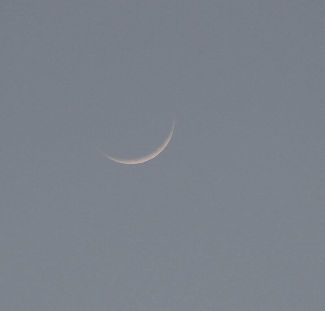rgkureshi's tweet photo. Today’s moon 🌙 I sighted, it means Uncle Fawad Chowdhry awee sanu tang Kar rha tha. 

#EidAlFitr #EidSecondDay https://t.co/uvoF1EtOFj