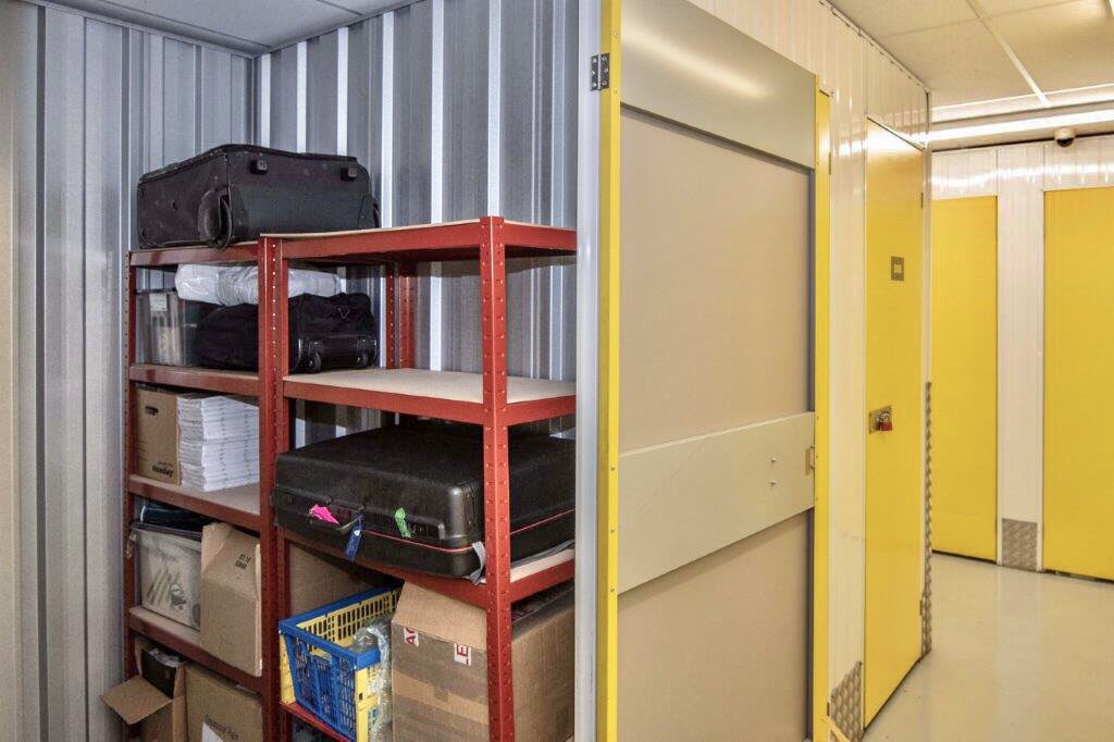 Kudos to our fitters this week who have been busy building another 100 indoor storage units at the Weston Centre, Crewe. 

The rooms are available to rent short or long term for domestic or commercial use and start at £10 a week.