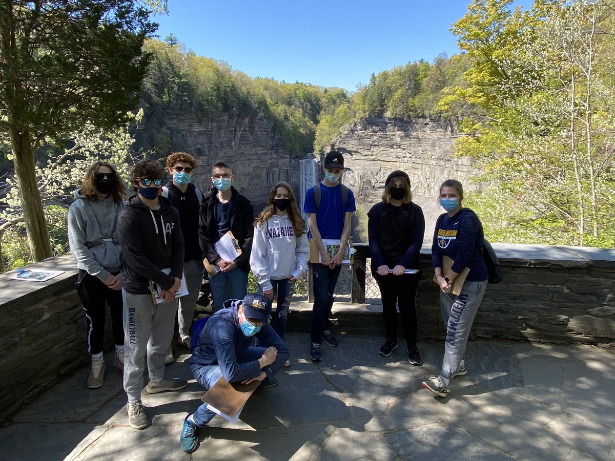 ARobScience's tweet image. Great day for AP Bio Ss at Taughannock Falls. We calculated Simpson’s biodiversity index in two locations and saw a nice Jack in the Pulpit and some fiddleheads along the way. #MWTweets #PR1DEinthePaw