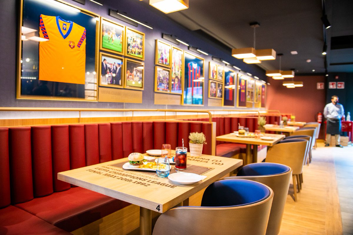 FCBarcelona_es's tweet photo. 📍 Camp Nou | Barça Cafe
😍 El nuevo ‘sportsbar’ del Camp Nou https://t.co/xi3LCw2yF0