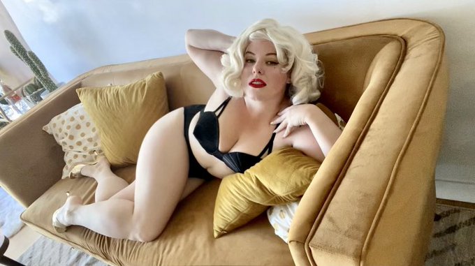 TGIF! 💋 📸 by me Bullet bra &amp; sheer panties by Bettie Page Lingerie, from @PlayfulPromises ✨ Purchased