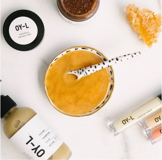OYLnatural's tweet photo. Manuka honey is no ordinary honey.  It is a powerhouse of natural anti-bacterial food gifted to us by Mother Nature. We use it in our Face Wash, Exfoliating Manuka Mask and Lip Balms. Check out all of our #beautywithoutsecrets products: https://t.co/s7IDMWX0v7 #NaturalBeauty https://t.co/RpTd8IaEpQ