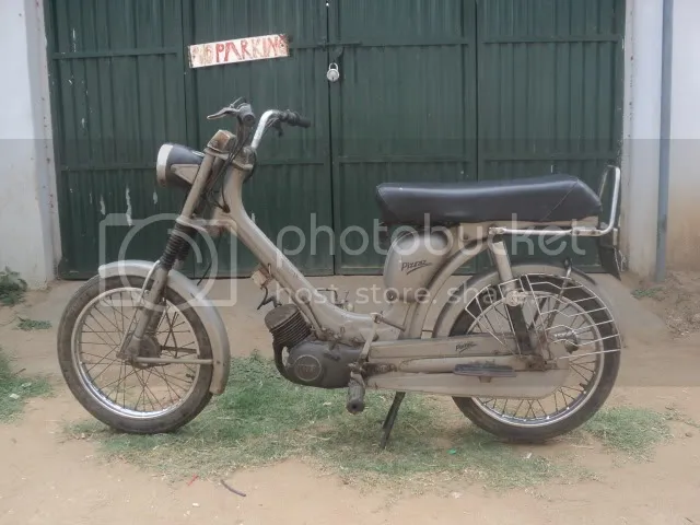 TheGhostRider31's tweet photo. 133/365-Kolhapur based Kirloskar Ghatge Patil Auto Ltd or #KGP launched their 2nd model based on the Lambretta 48 derived Laxmi moped as the #Pizzaz. This had a Kickstarter instead of the pedal start and had a number of modern features. Unfortunately, all production ended in 1990 https://t.co/AN5GymQ7Fl