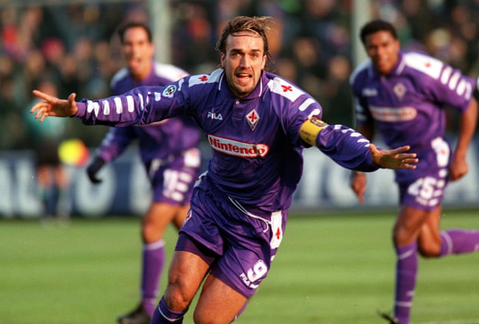 #DatoFutbolero

🧐Un día como hoy en el año 2000, Gabriel Batistuta jugó su último partido para <a href="/acffiorentina/">ACF Fiorentina</a> después de nueve temporadas. 

Es considerado un ídolo del club. El goleador argentino marcó 207 veces, es el segundo máximo artillero en la historia de la Viola🏐