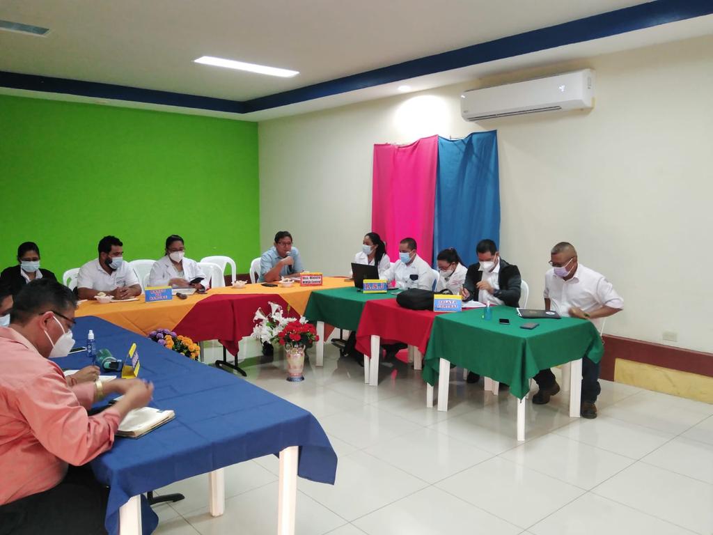 🐸🐸📝¡El Ministerio de Salud en #Nicaragua en Río San Carlos lleva a cabo sesión de trabajo del Banco de Sangre, evaluando el primer trimestre de Colectas de sangre en Chontales, Boaco, Zelaya Central y Río San Juan. 
<a href="/MinsaNicaragua/">Ministerio de Salud Nicaragua</a> <a href="/MINSAChontales/">Salud En Familia Y Comunidad - SILAIS Chontales</a> <a href="/EFIMMS2020/">Escuela Formación Ideológica del MMS ❤️🖤</a> <a href="/Chile_Alerta/">Chile Alerta 🇨🇱🇻🇪🇨🇺</a>
