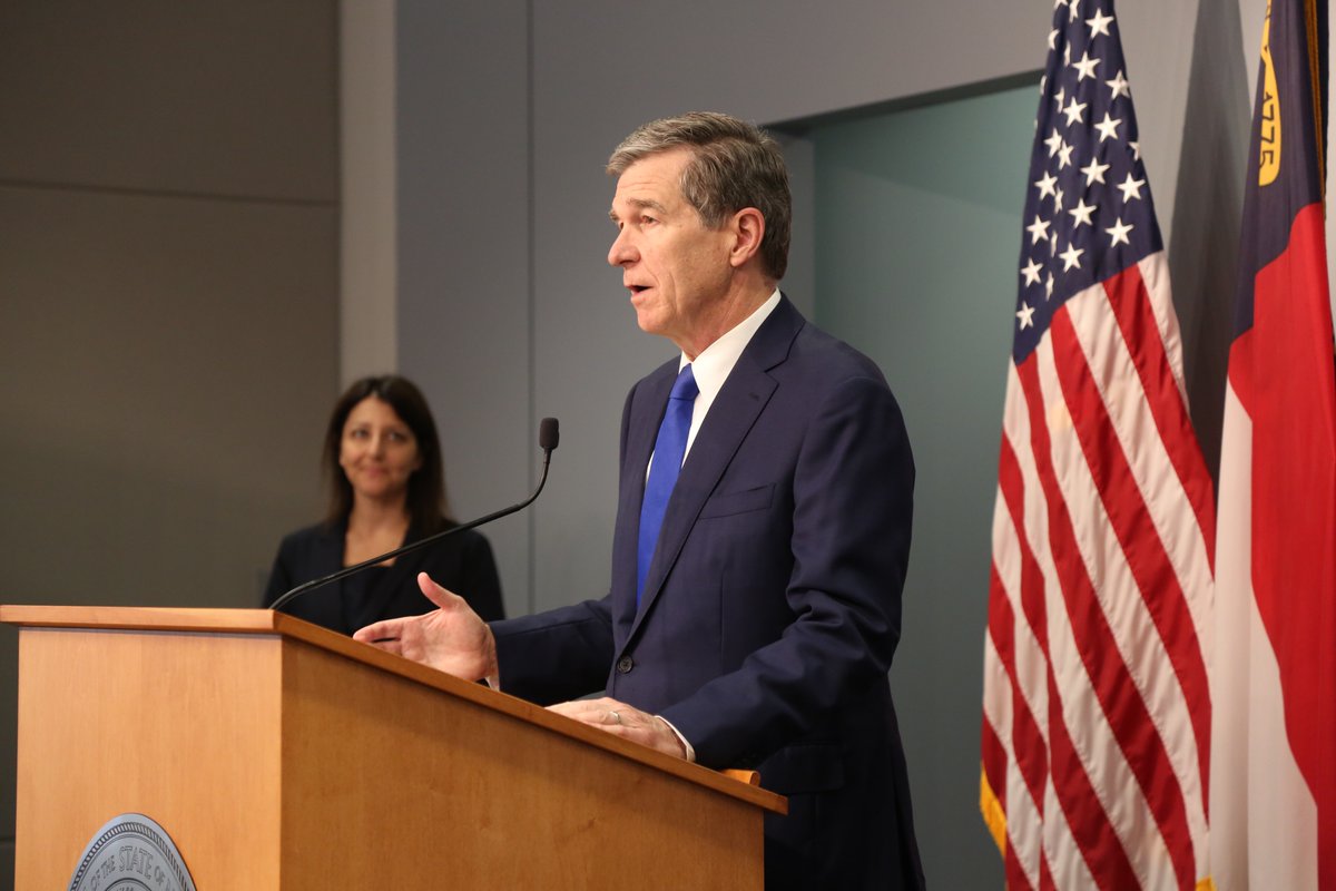 North Carolina has removed its indoor mask mandate for most settings and lifted all mass gathering and social distancing limits. This step forward is effective immediately and follows yesterday's guidance from the CDC.
governor.nc.gov/news/following…