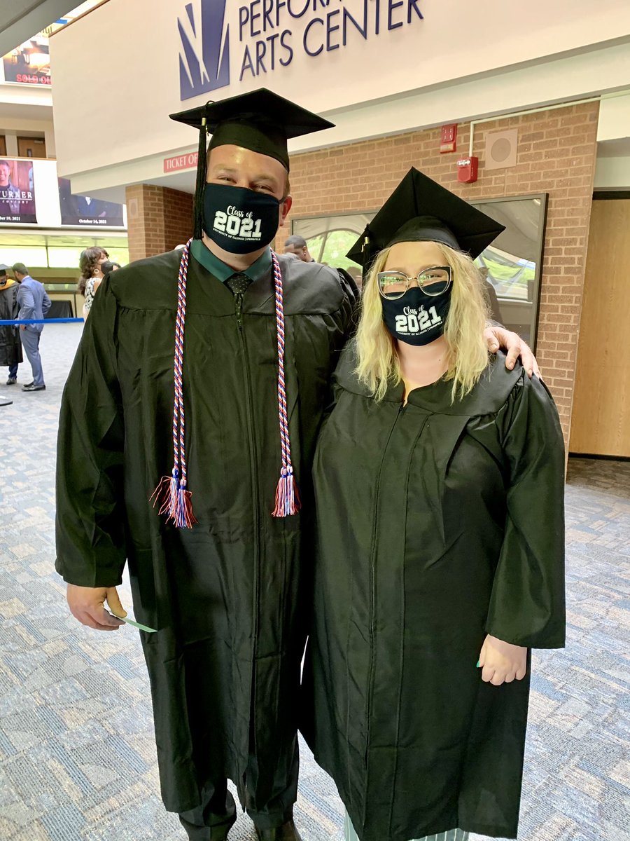 Lots of family are graduating together today! Twin sisters Amanda and Kayla Meyer (who played <a href="/UISWSoccer/">UIS Women's Soccer</a> together) graduated together, along with father and daughter Thomas and Kylie Herman of Taylorville. #UISedu #UIS21