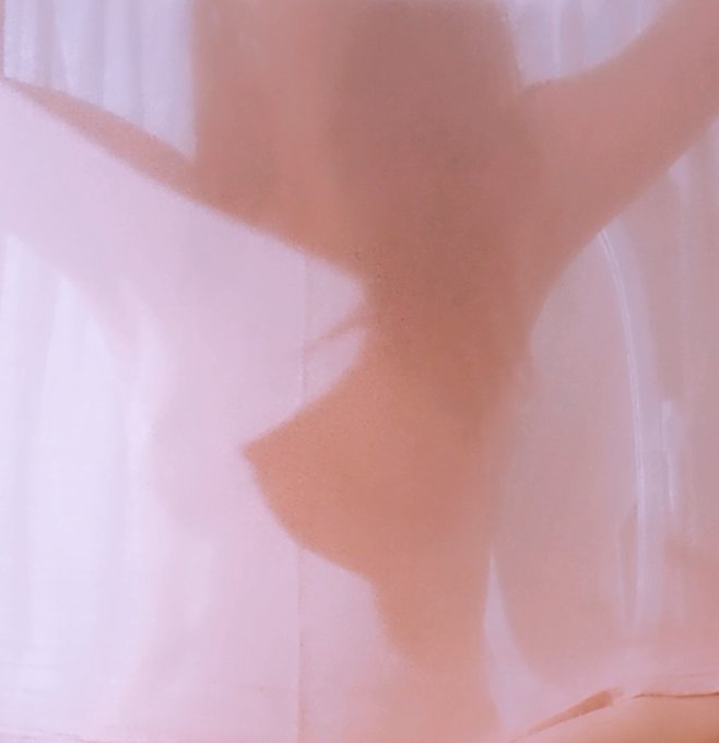 Scarfs are so sensual https://t.co/62DYb4mwqI<a href="/tag/flexibility"class="tags"><span>#flexibility</span></a>