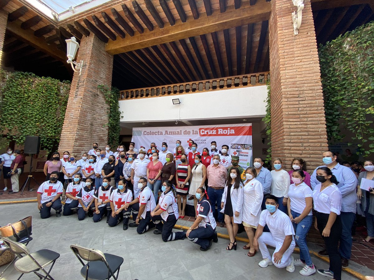 Club Rotario Puerto Vallarta Sur estuvo presente en el “Banderazo de Inicio” de la COLECTA NACIONAL 2021 De Cruz Roja de la Delegación Puerto vallarta, Jalisco. Reiterando nuestro apoyo a la Presidenta del Consejo Directivo de la Cruz  Roja Gloria Carrillo. ¡Es momento de apoyar!