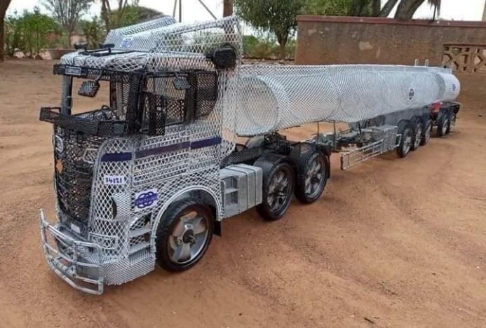 BooksofRecordNG's tweet photo. A talented Nigerian, Promise Chibuike, invented amazing vehicle's prototype in Enugu State. Please retweet to bring this awesome gift to the limelight!
#Nigerianbooksofrecord
#AbujaTwitterCommunity
#follow
#BBNaijaAuditions https://t.co/J57XO7NZ4C