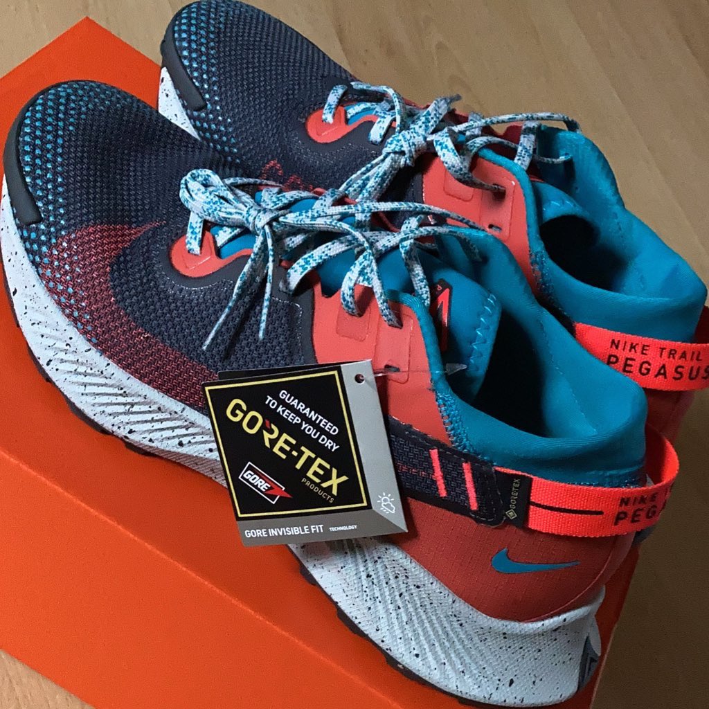 ChaplenDaniel's tweet image. All the commuting miles catching up on me 😴 Hoping to slowly increase the running miles again this weekend in my new @nike #runningshoes! Working towards the 1st events of the year @London10K &amp;amp; @RunThroughUK Herts Half! @TeachersRunClub @RunSomeHQ #runningmayor #teacherswhorun