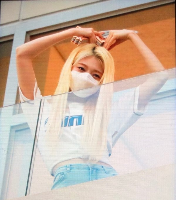 joserimbrasil's tweet image. 💌 | Onda main dancer ; a thread 

#OndaWeek #ONDA #조세림 #EVERGLOW #에버글로우 @EVERGLOW_twt