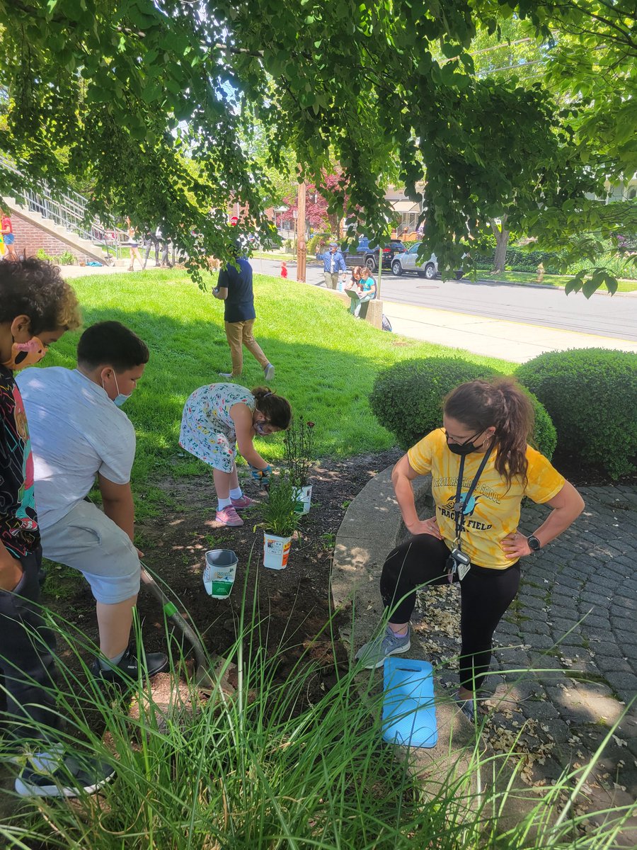 Thomas Sharp Elementary School PTA tweet media