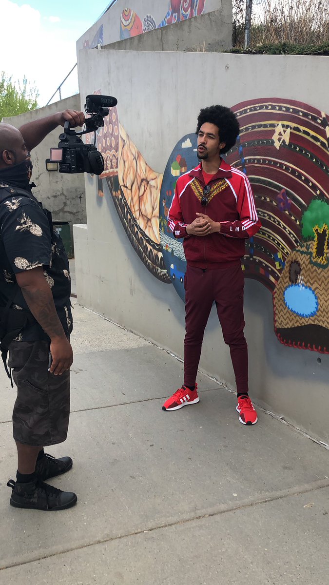 tzadekavoice's tweet photo. @AJALouden talking about the next exciting phase of #painttherails @jhcentre Mural Project. We can’t wait to share what’s next! @yegheritage ♥️ this is the mural at #clareview LRT - big news coming #yeg https://t.co/ePfzWQN4sz