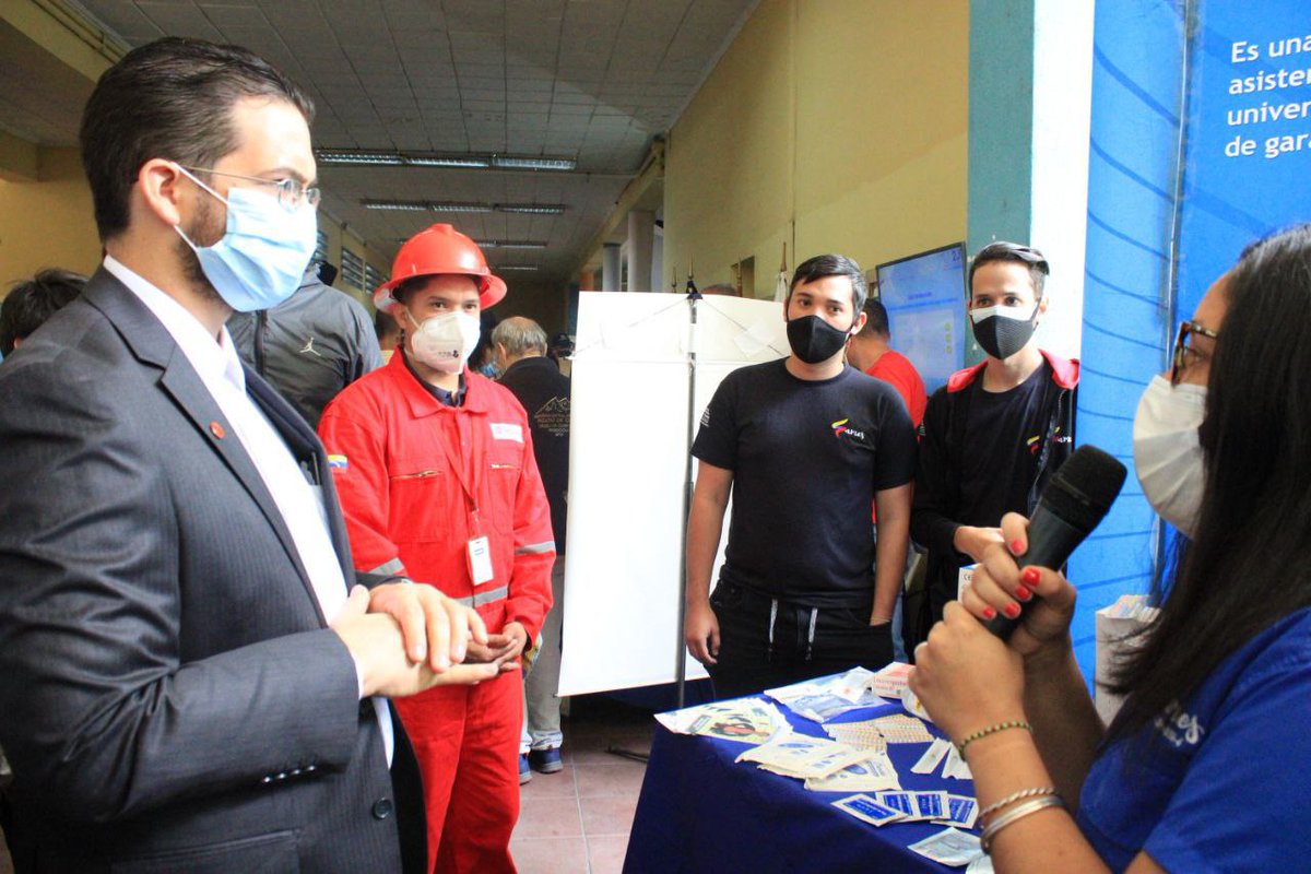 Son 23 años que el Gobierno Bolivariano tiene ofreciendo al pueblo venezolano una educación de calidad y gratuita. Esta fase estará activa desde el 15  de mayo hasta el 15 de junio. 

Vamos todos a construir el país que queremos, participa y recuerda, ¡El futuro nos pertenece!