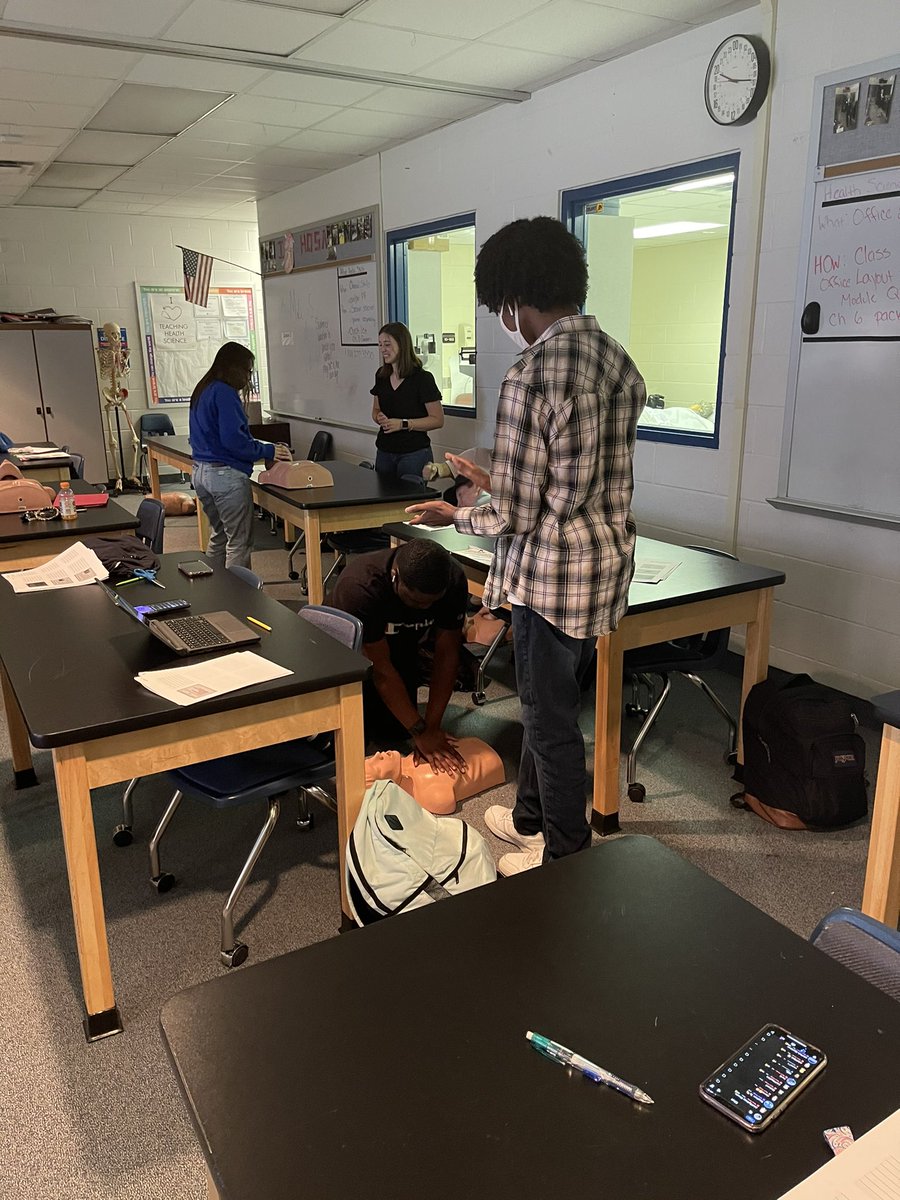 Ending the day teaching health science 2 CPR skills!  <a href="/FallonDriver/">𝔽𝕒𝕝𝕝𝕠𝕟 𝔻𝕣𝕚𝕧𝕖𝕣</a>