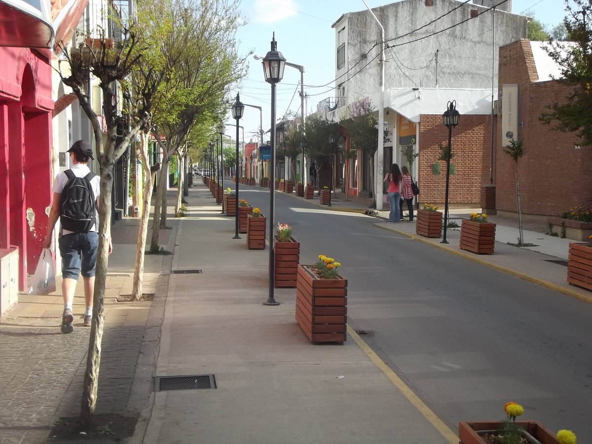 eduardojacobus's tweet photo. Buen finde gente!
El homenaje de hoy es para #Merlo, ciudad turística en la província de #SanLuís.
#CallesCentricas #SierradeLosComechingones #PostaDelSol
@Imagen_Arg @RespiraArg @turisargentina @DestinosAr @TurismoSanLuis_ @Welcometojujuy @elviajeroMP @Elcamin41544751 https://t.co/3dpSauyPDh