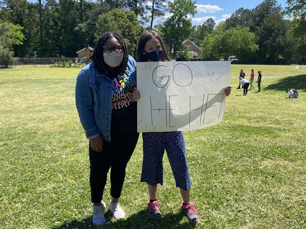 Always willing to cheer my girl on! Today we had a FunRun and she requested a sign. Asked and answered! A good day to be an Eagle!