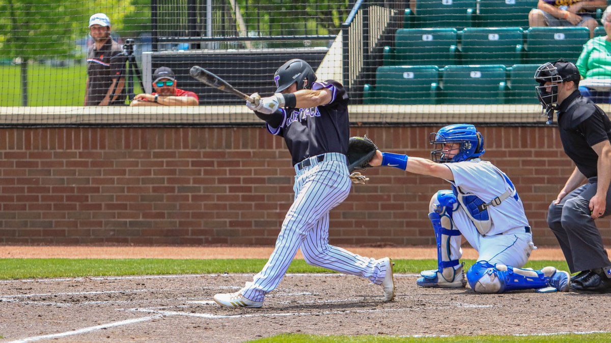 tnusports's tweet photo. Ethan Harrison with full extension ... then more yelling.
Trojans win 9-1 over Hillsdale ... @GreatMidwestAC Championship game Saturday at 11 AM
Watch Live ... Get Links at https://t.co/wQYtrk6DMy 
#StillThirsty
#PurpleReigns https://t.co/sRFAD5j7ds