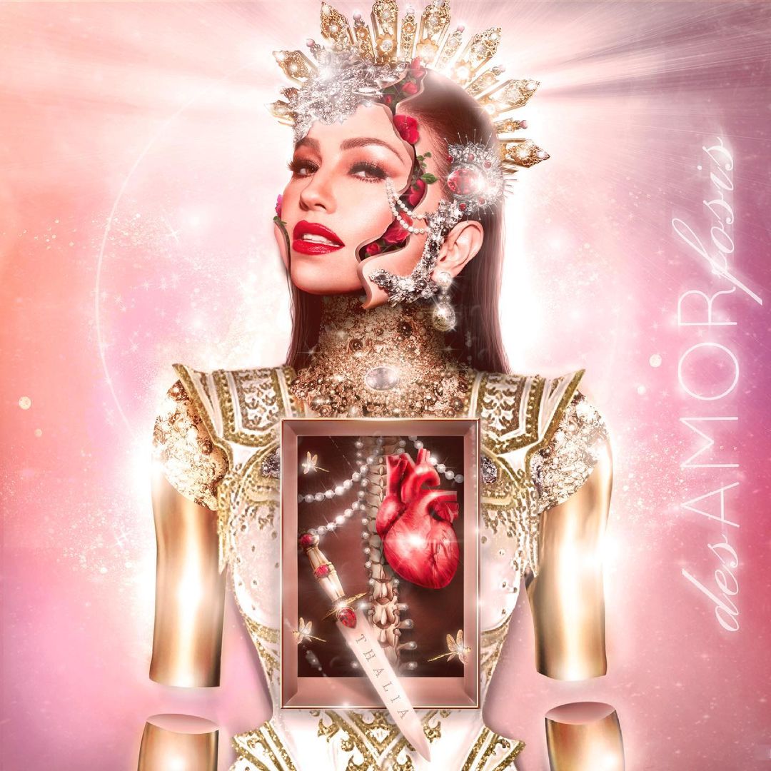 Infonewslatino's tweet photo. Worldwide iTunes Album Chart:

#DesAMORfosis de @thalia debuta en el TOP 20 de los albums mas vendidos a nivel global. (#20)

Supera al album "KG0516" de Karol G que había debutado en el #28 y se convierte en el mejor debut de una artista femenina latina en este 2021 https://t.co/3uL2kRhLwN