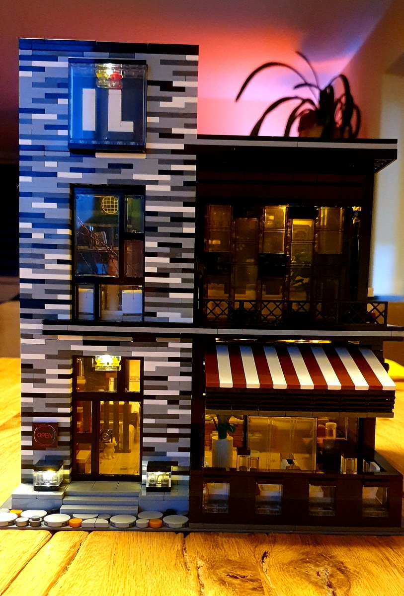 Moonfog_PSN's tweet photo. The Bar is NOW OPEN 😎🍻🌭🍕🍔
#MOULDKING #BRICKS #NONLEGO #MOC
@Craysy3 @Swen55798569 https://t.co/F3vvT05rCG