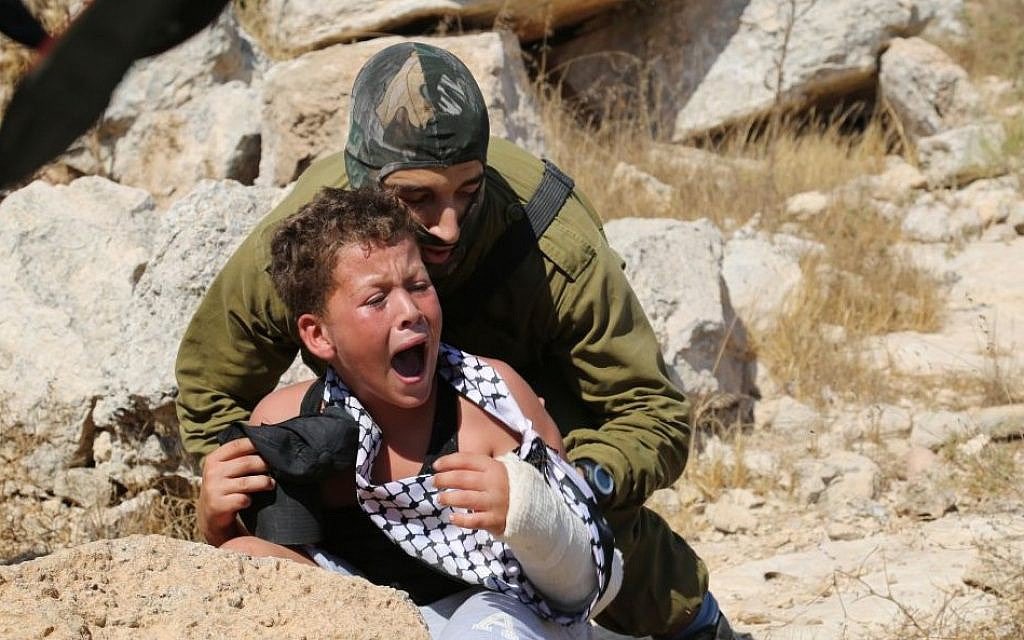 Xrtista's tweet photo. So this is humane is it? 
#PalestinianLivesMatter https://t.co/ZzMm7qtPqZ