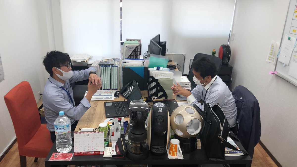 Seibu Jyutsu 西武住通株式会社 東京branch On Twitter 営業の星野さんと喜瀬さんのシャツがそっくり 普段から仲が良く とても雰囲気のいい2人だから まるで親子コーデしたみたいに見えてほんわかした今朝でした さて今日もお仕事頑張ります 仲良し 親子