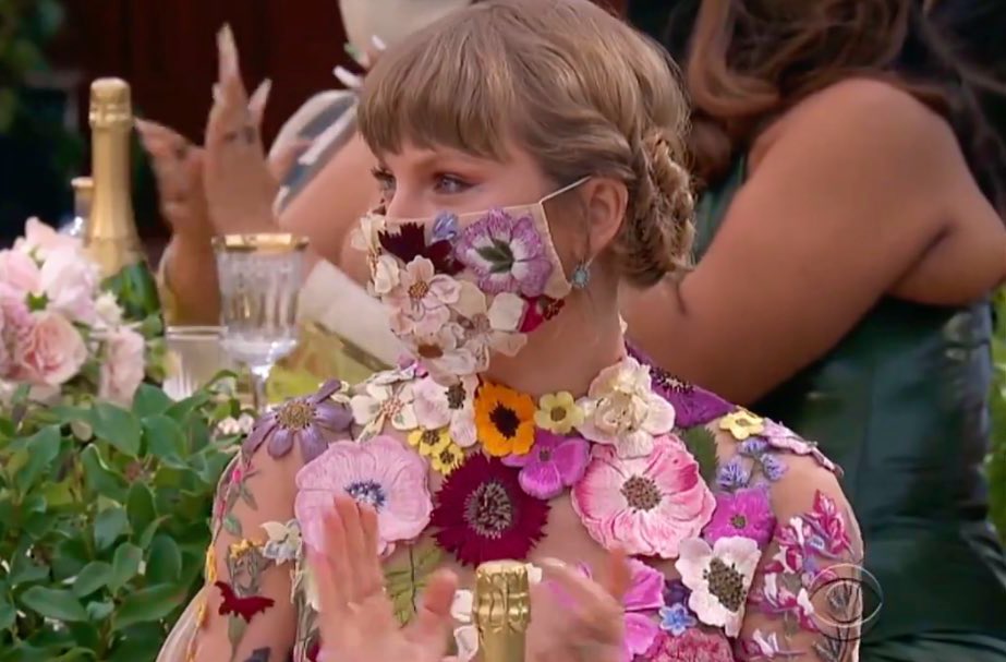 Seba_nightcall's tweet image. Ahora falta que pongáis el #SwiftCut