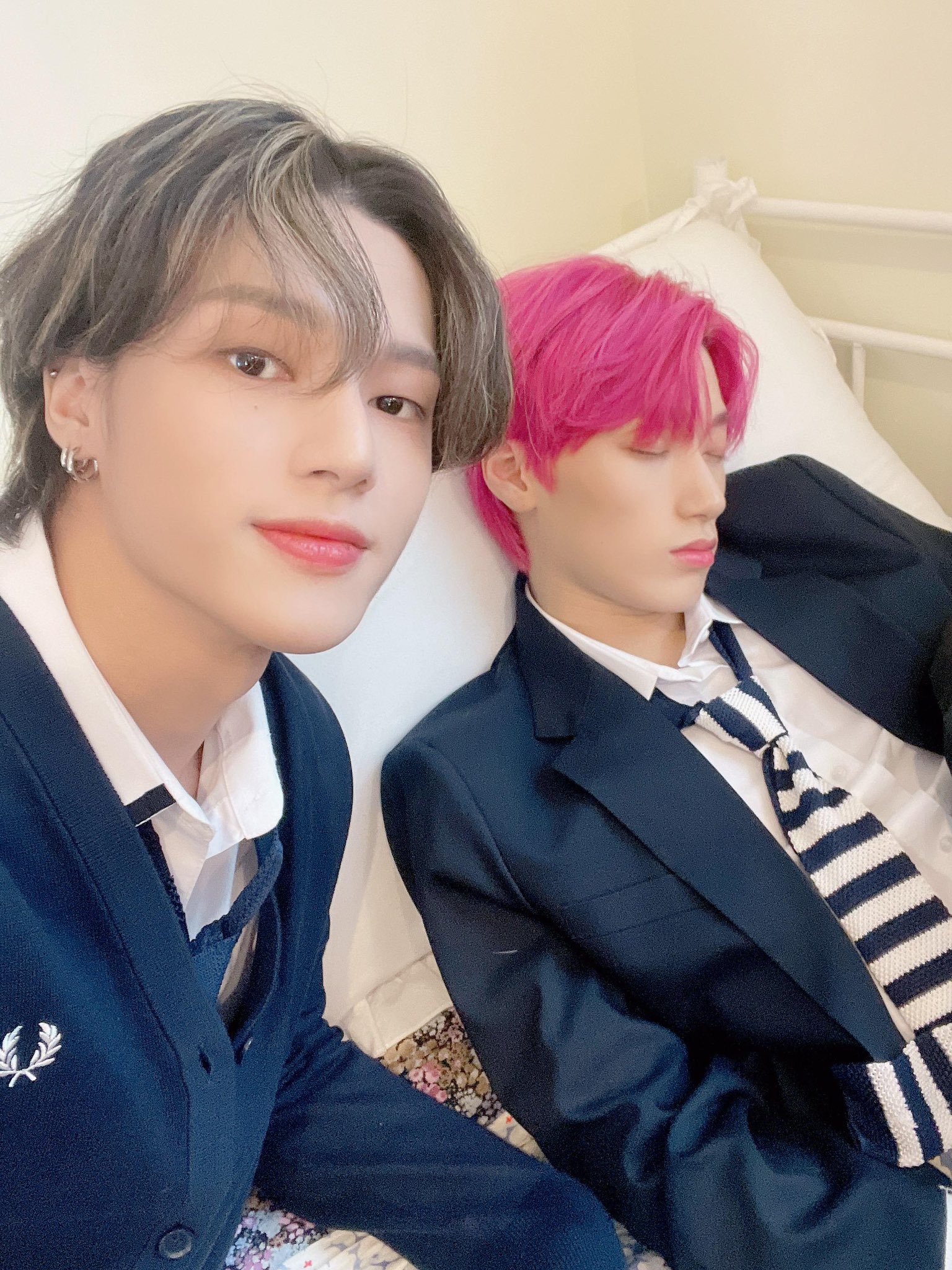 🐰🏴🖤ATEEZ SEONGHWA🌟🍓𓂃𓊝𓄹𓄺 on X: 🐰🏴🖤ATEEZ SEONGHWA🌟🍓𓂃𓊝𓄹𓄺 on X: