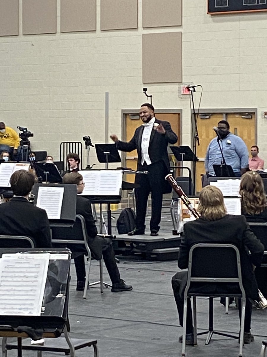 Mr. Snead leading the band for his final concert as band director. Thank you Nick for the amazing program you have built and the relationships you’ve  fostered with our community. Good luck as an administrator at Powhatan Middle!