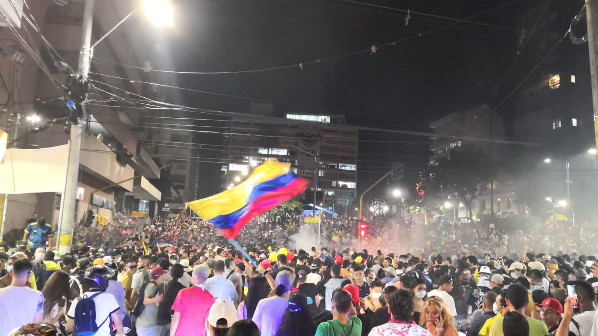 Alejact9223's tweet photo. Que lindo te ves Ibagué #Ibague #Colombia #ColombiaSomosTodos https://t.co/Aj9zUKRotb