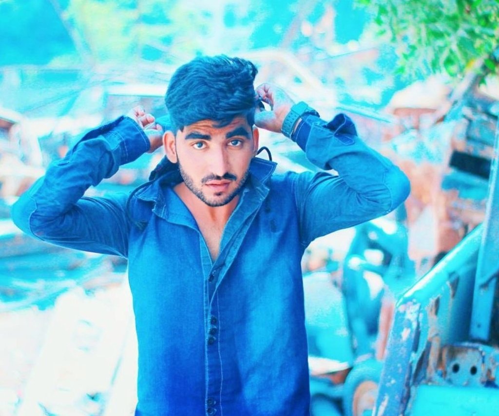 Jibran_Saying's tweet image. Happy 3rd Day of #Eid2K21 💙