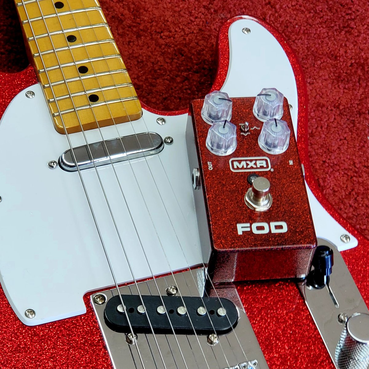 MusicGeorgetown's tweet image. We recommend the MXR FOD overdrive/distortion pedal for those who enjoy the heavy stuff. This thing covers a lot of terrain for a dirt pedal. We love it.
Essentially it's two amps in a box. Makes a tons of saturated tones for those that love the riffage. GeorgetownMusicStore.com