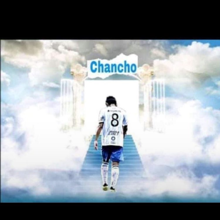 Mi amigo, compañero, te voy a extrañar tanto!! Tantos momento vividos la verdad fuiste una excelente persona, momentos que siempre voy a recordar siempre animal! Dios te tenga en la gloria mi querido hermano😇 TE AMO CHANCHITO😭 

#8 😇⚽️