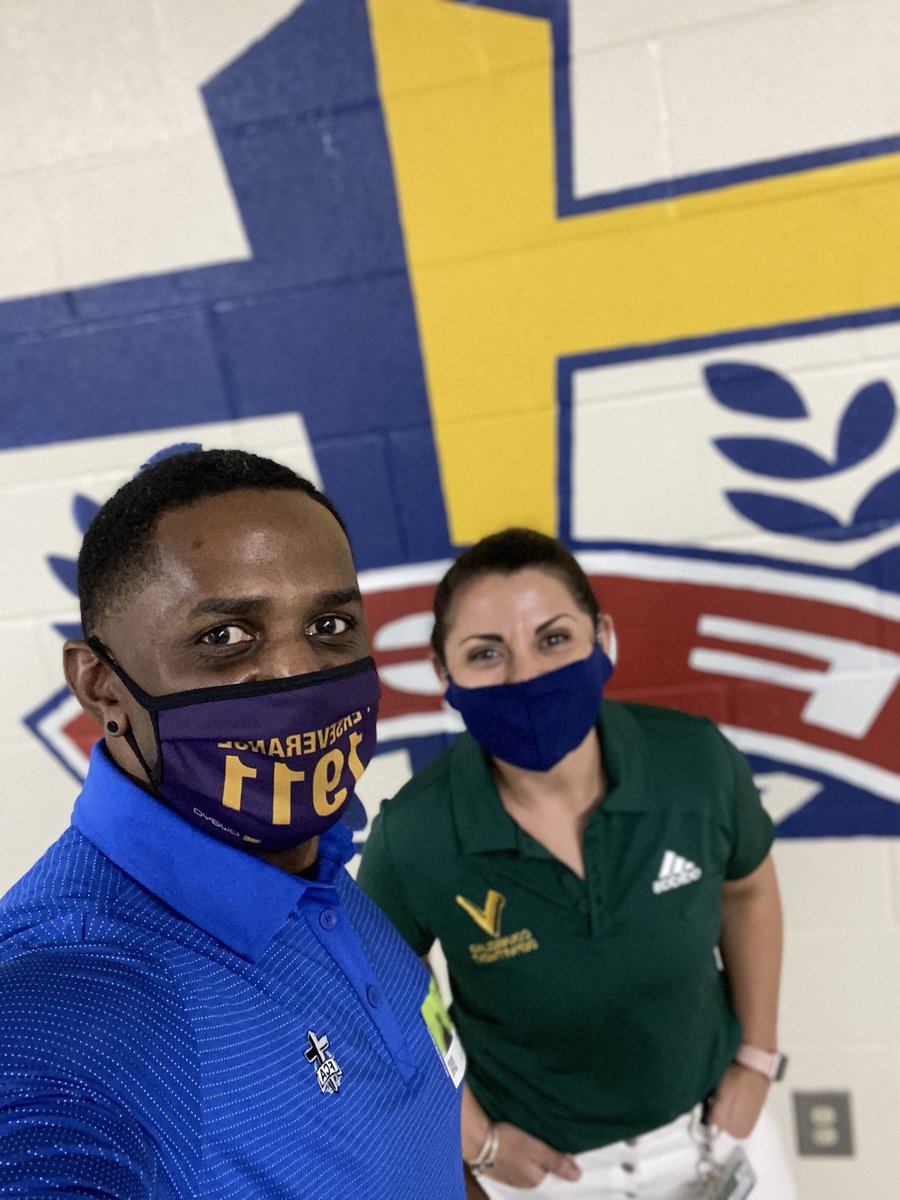 ervin_mack's tweet photo. Great time @SV_Vikings building on the foundation established with administration, coaches, and guidance. Shout out to @hkdickerson for the Gospel conversations and her enthusiasm for FCA! Thank you guys for allowing me to share the vision. #FCATakeover #RichlandCountyISeeYou https://t.co/T0p1FhwyMx