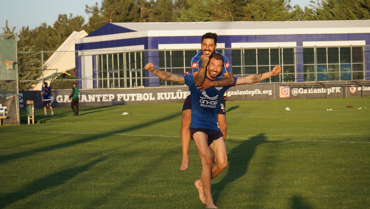 Uçtuk geliyoruz 🏆sağlıklı gülüşler😬 @ankasspor