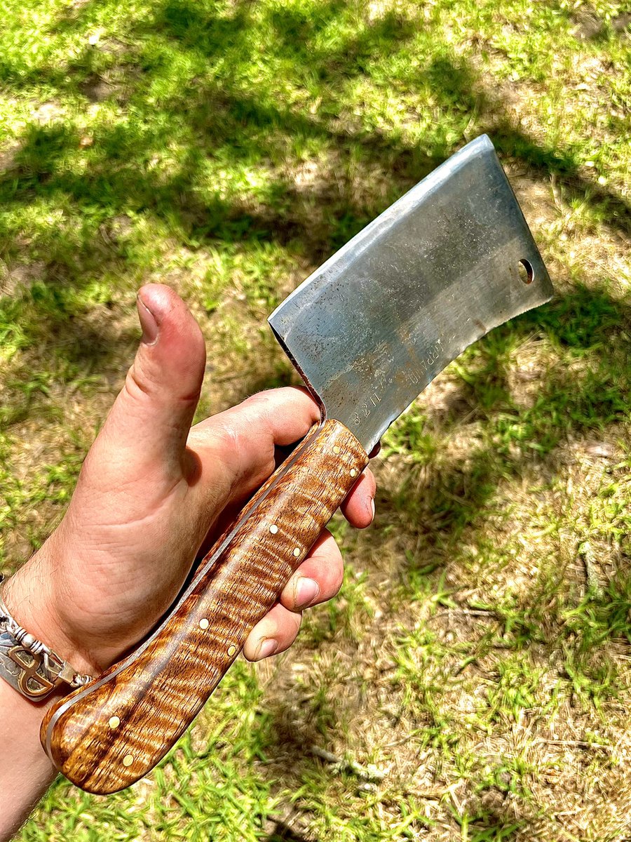 Ol’ @WeinaugLeather stopped by my garage today to pick up these two Foster Bros. cleavers I restored for him. Some of my last projects before starting my internship this summer. Thank for giving me the opportunity brother, they were a blast fix up!