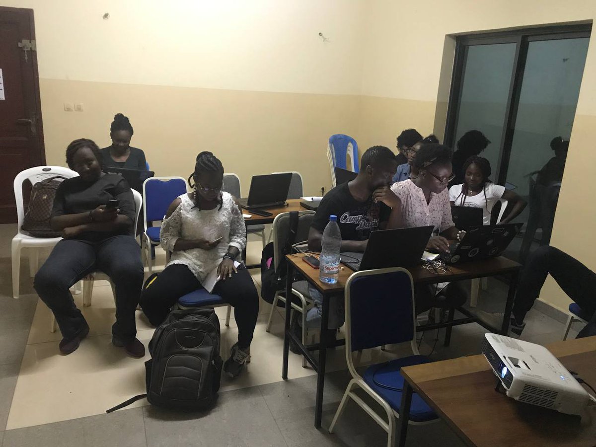 leandramakamte's tweet image. #Xcodepath semaine 6 :
-modules #python
-manipulation des fichiers
-gestion des exceptions 
🥵🥵 Ça n&apos;a pas été facile 
Mais module 1 terminé 🥰💪💪
#seedcommunity #PathPython