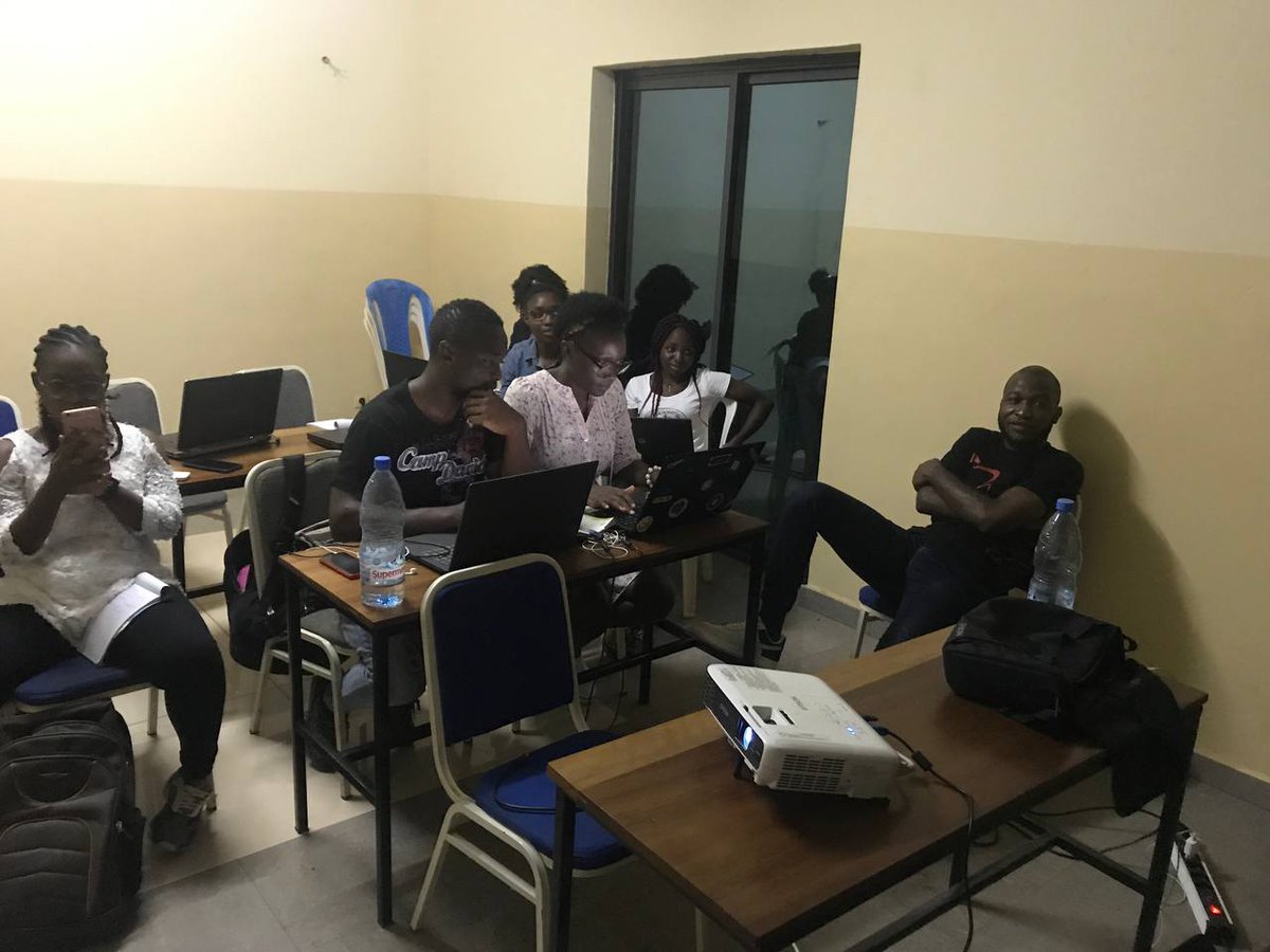 leandramakamte's tweet image. #Xcodepath semaine 6 :
-modules #python
-manipulation des fichiers
-gestion des exceptions 
🥵🥵 Ça n&apos;a pas été facile 
Mais module 1 terminé 🥰💪💪
#seedcommunity #PathPython