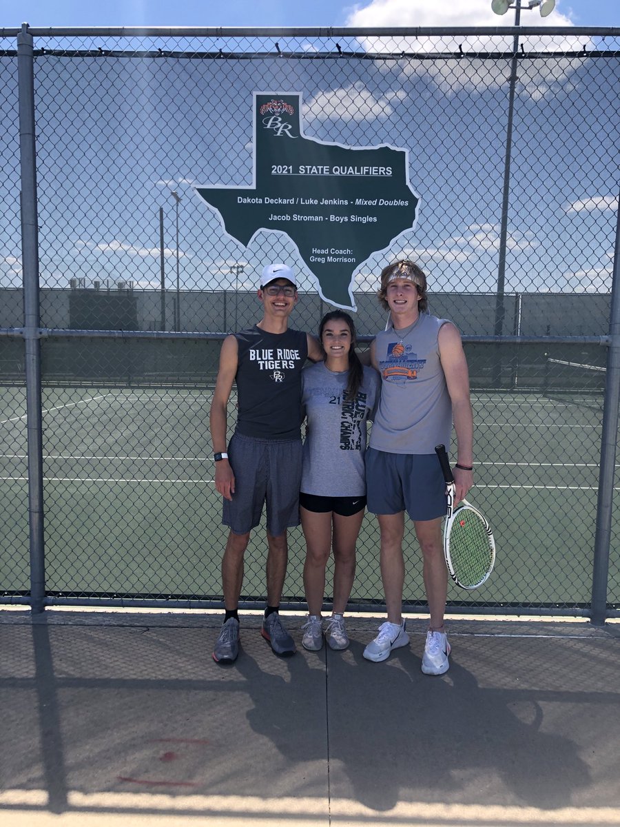 Ghammermorrison's tweet photo. State qualifiers sign BRHS Tennis !!!!! https://t.co/AHKXgMNQrj